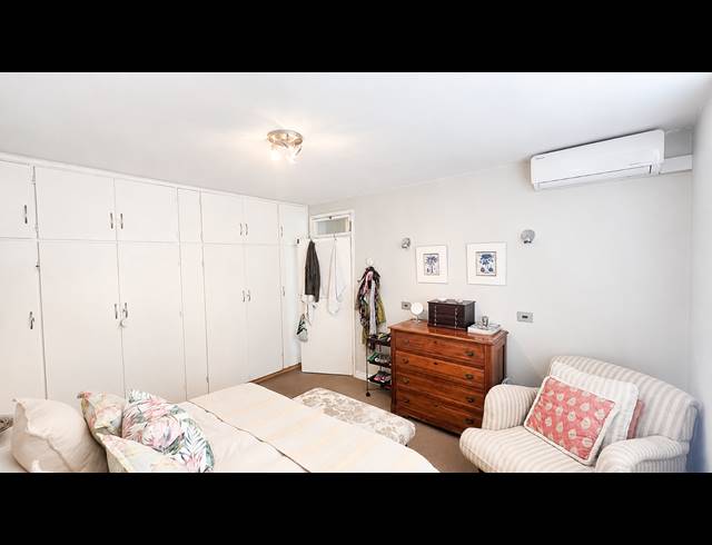 4 BEDROOM APARTMENT FOR SALE IN ESSENWOOD